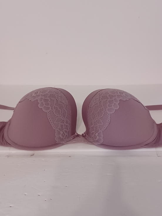 Maidenform Other - NWOT Maidenform Lace-Trim Push-Up Bra in Tan. Heavy Padding Size 36D